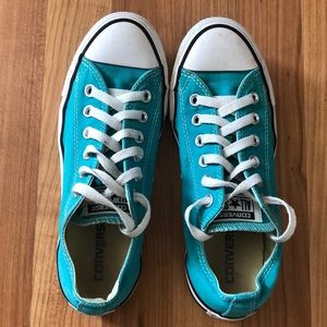 Blue/Green Converse!